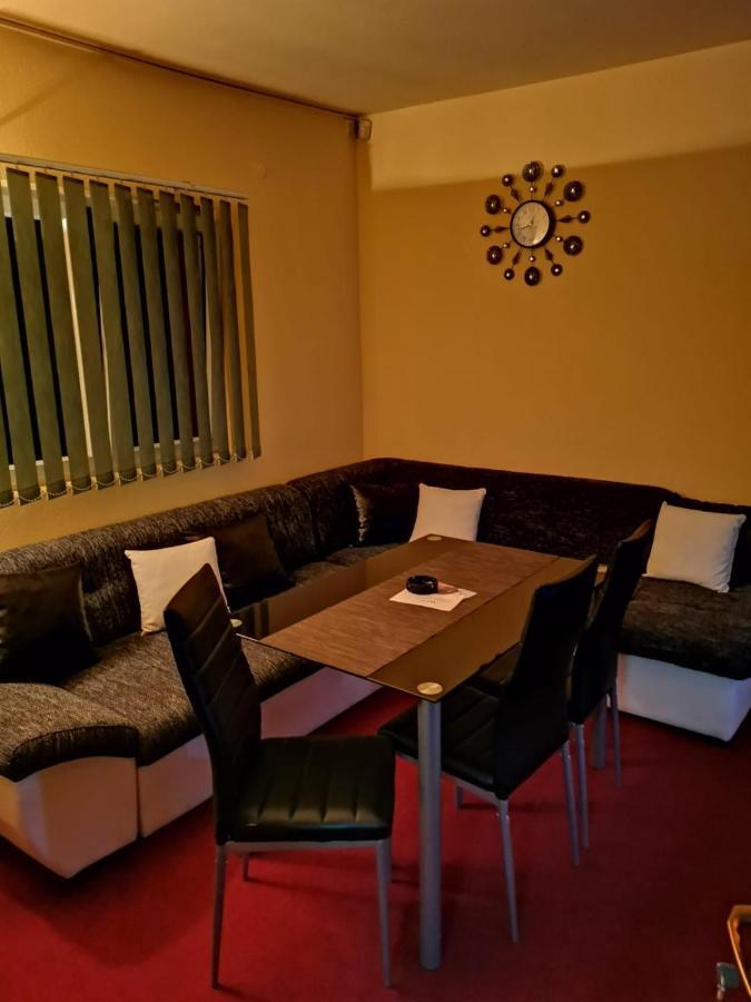 Apartman Nik-Rom Bosanska Gradiska Kültér fotó